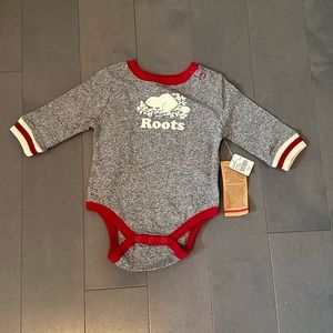 Roots cabin salt and pepper onesie 3-6m